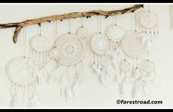 DIY Doily Dreamcatcher Tutorial